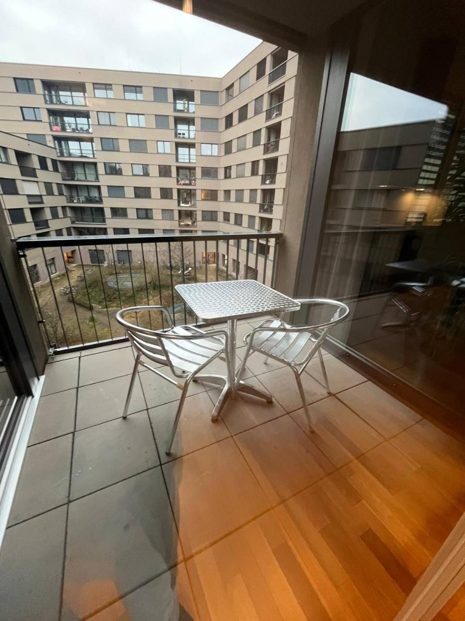 Esc Comfort Studio 2 Bed Apartment *